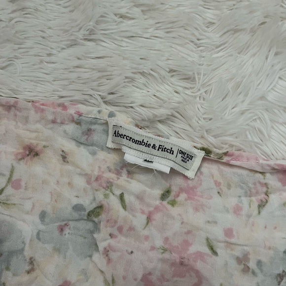 Abercrombie floral Bikini Set with Cover-Up - Picture 7 of 8